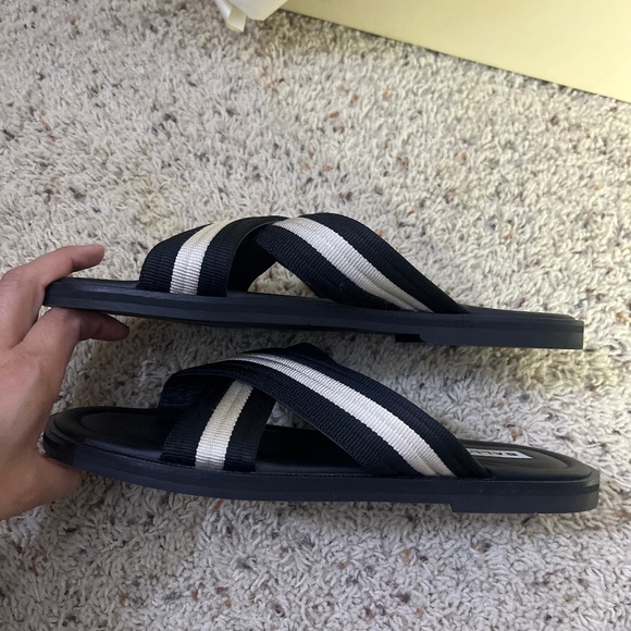 Bally Men’s size 10 Glide crossover strap Sandals main image 8